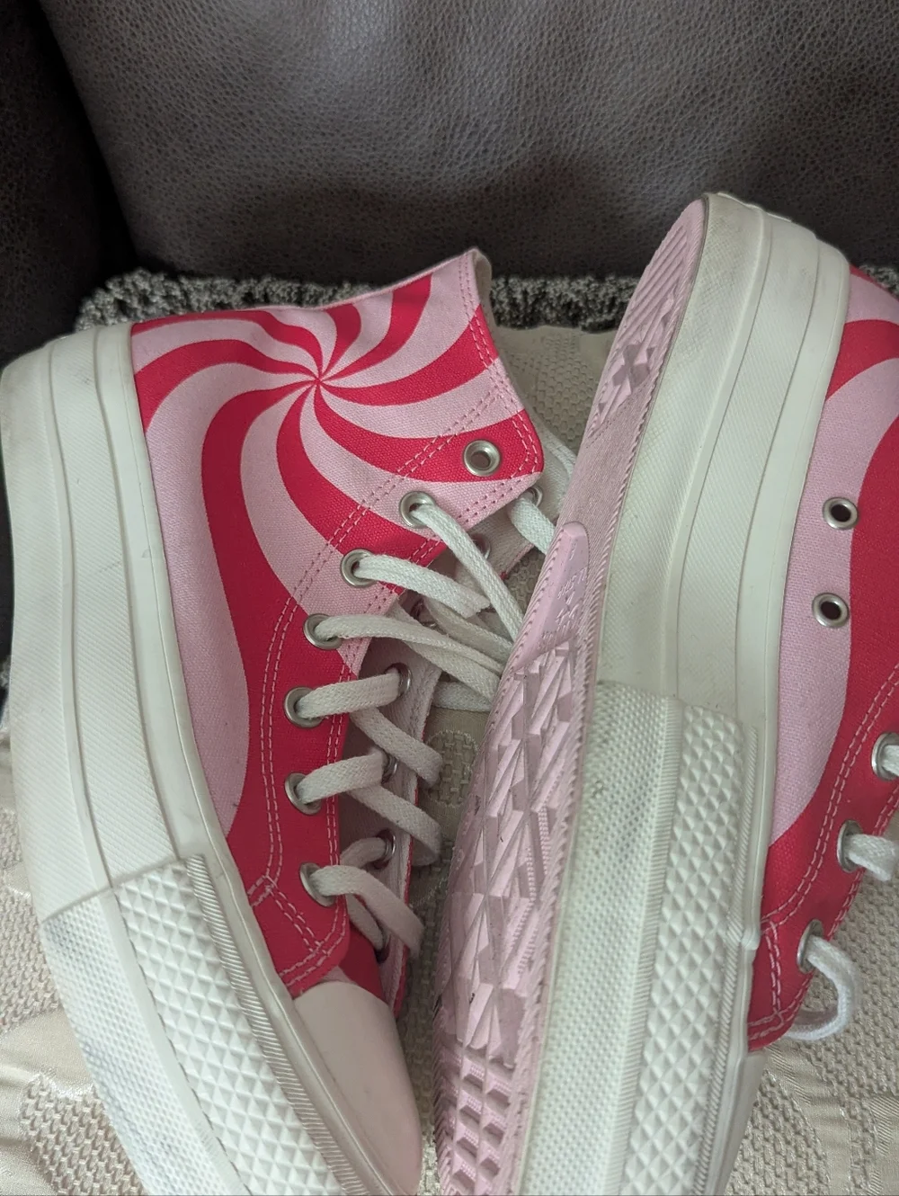 Converse Chuck Taylor Pink Swirl High Top Sneakers Lift Platform Women's Size 8 - Picture 4 of 7